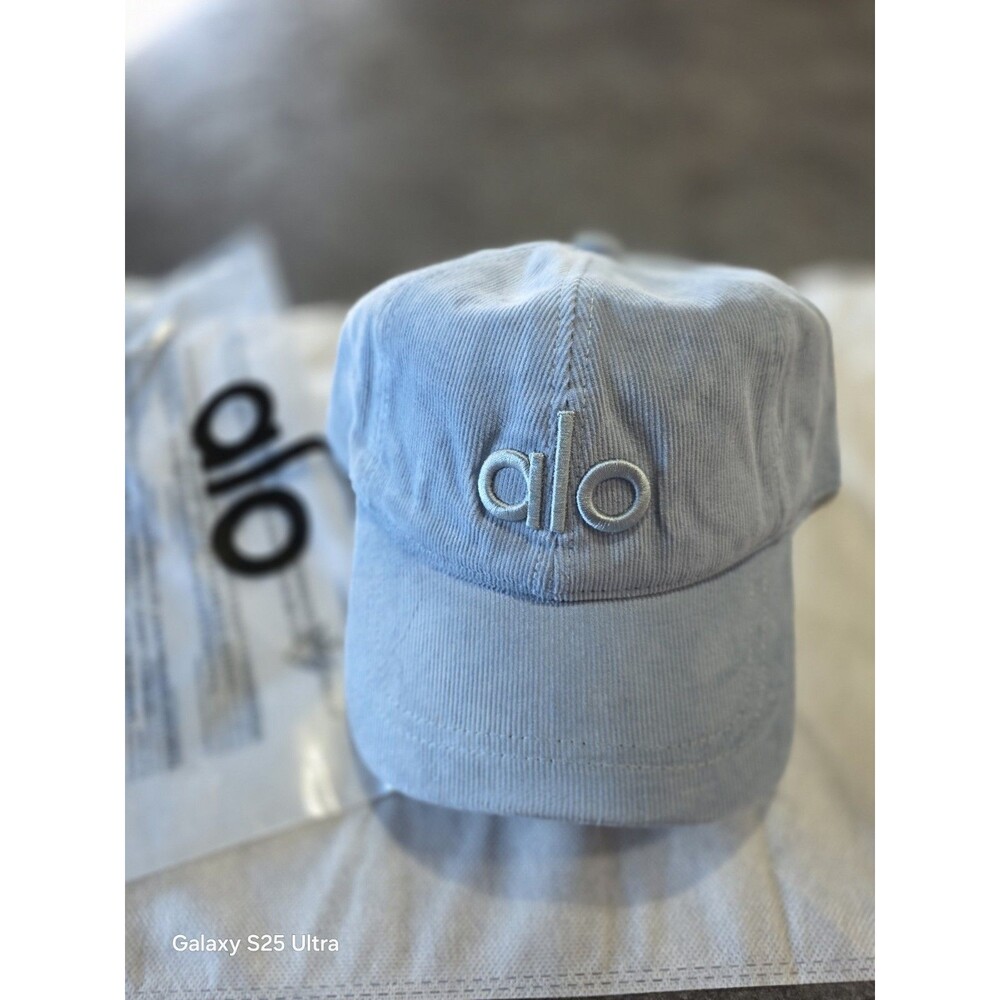 Aló Unisex Hat New With Tags